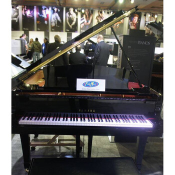 pianos yamaha