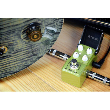 Pedal Joyo emulador de amplificadores Vox