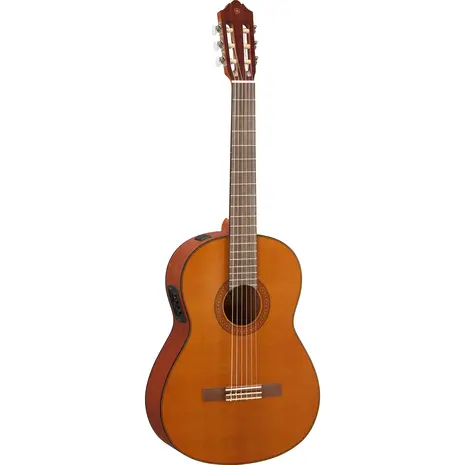 Guitarra Profesional Yamaha CGX122MC Tapa maciza de cedro rojo, Madera: Cedro